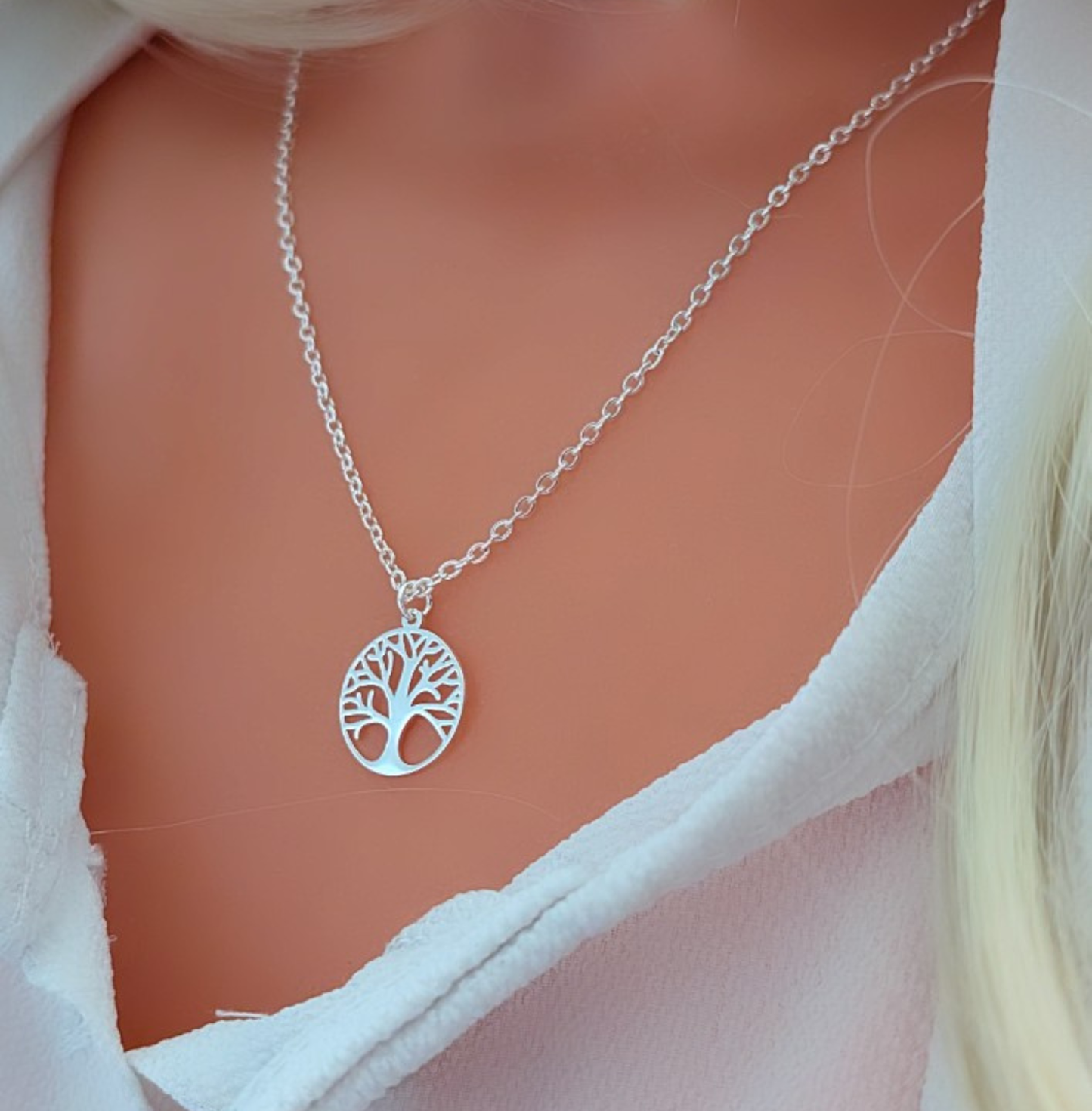 Lebensbaum Kette aus Edelstahl 999 fein versilbert – filigrane Halskette mit Baum Anhänger