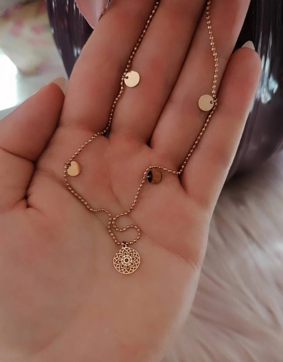Halskette Plättchen „Mandala des Glücks“ Roségold