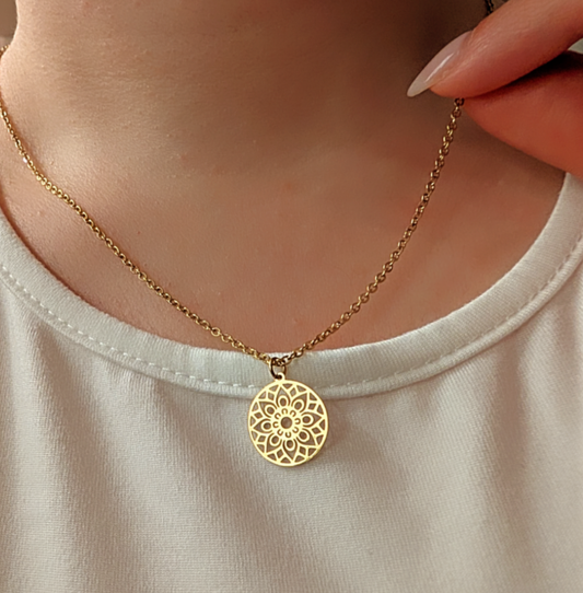 Mandala Halskette | 14K Gold | Wasserfest & allergikerfreundlich