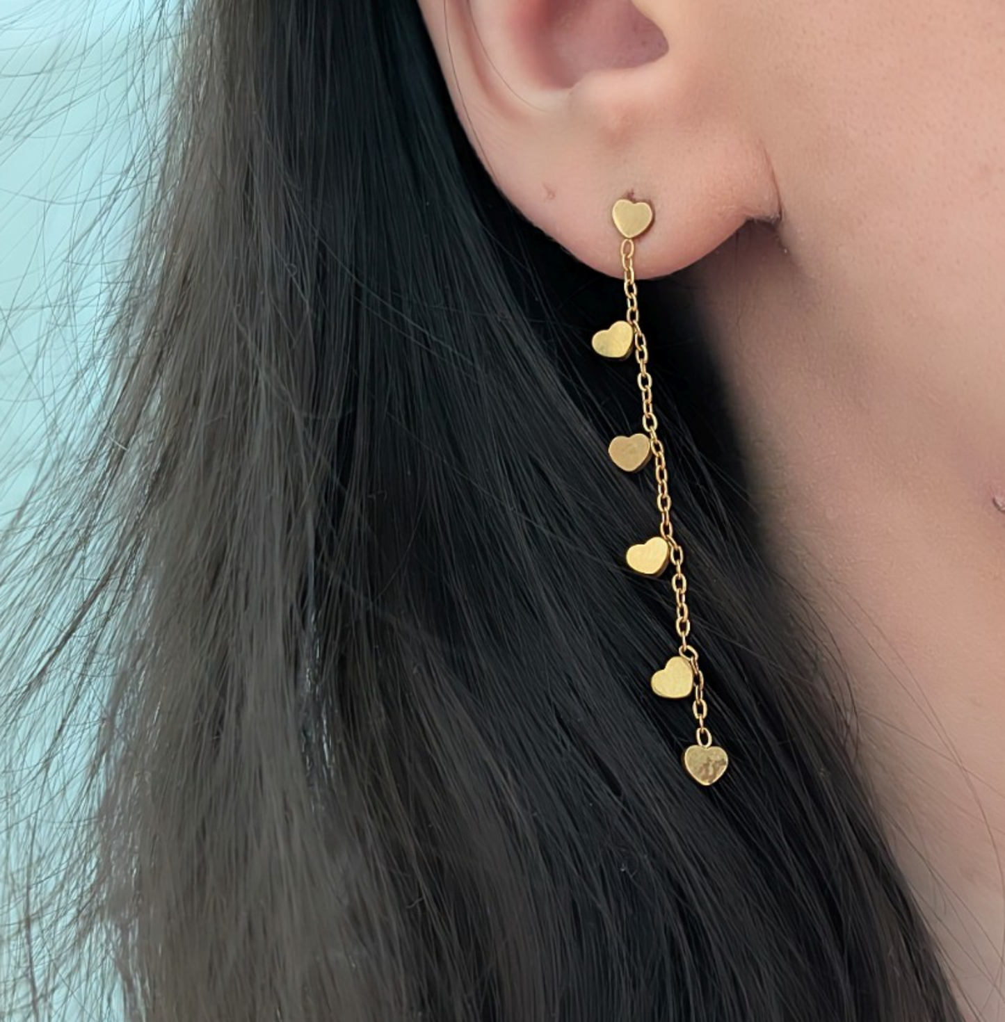 Hängende Ketten Ohrringe mit kleinen Herzen aus Edelstahl / Titan 14k Gold