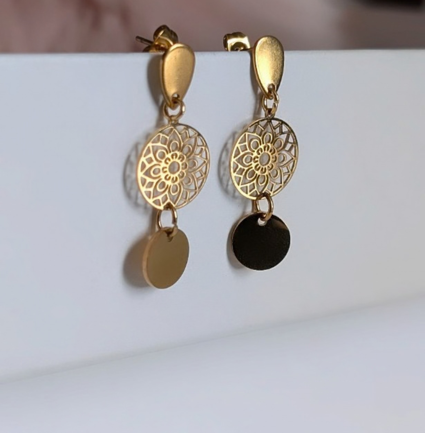Mandala Ohrringe Edelstahl gold | Ornamentale Ohrhänger 38 mm