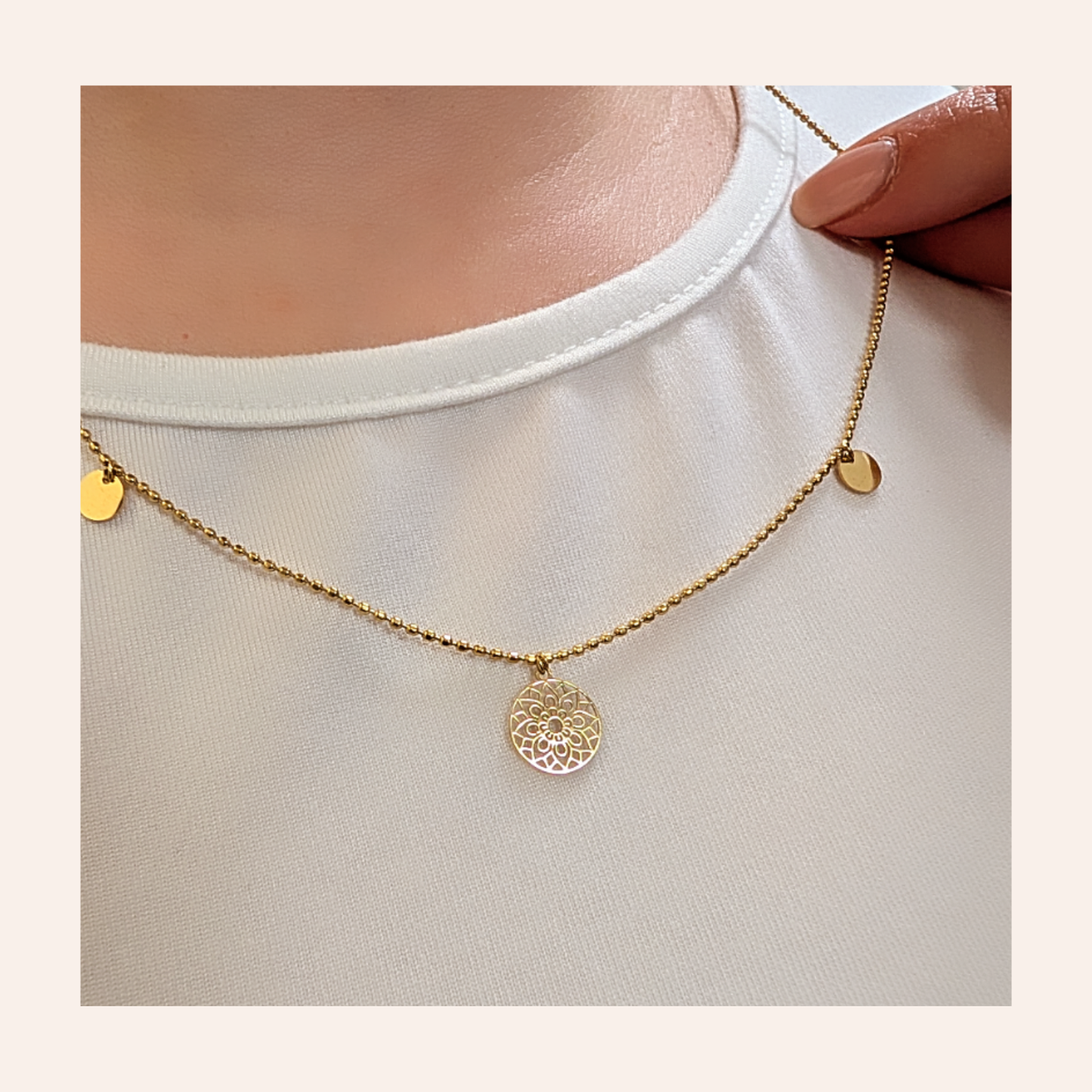 Halskette Plättchen  „Mandala des Glücks“ Gold