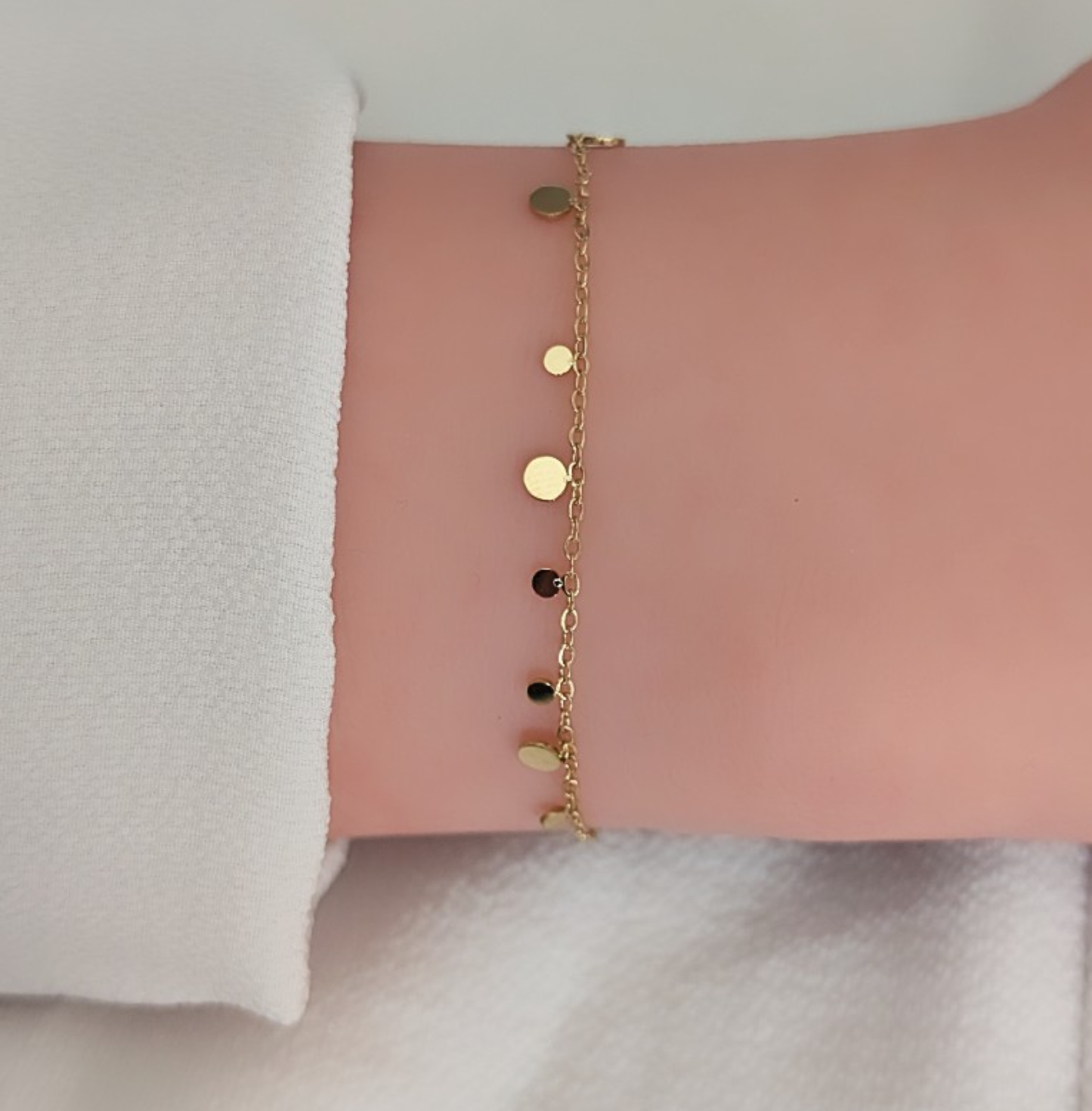 Winzige Plättchen Armkette Gold